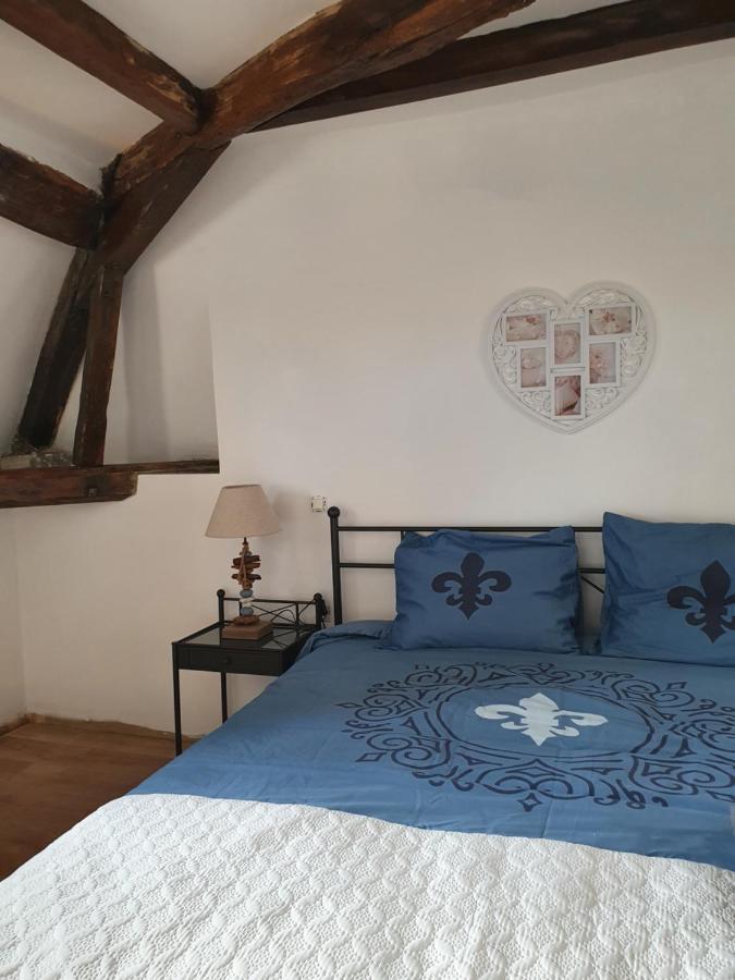 Au Petit Paradis Sainte-Gauburge-Sainte-Colombe Ngoại thất bức ảnh